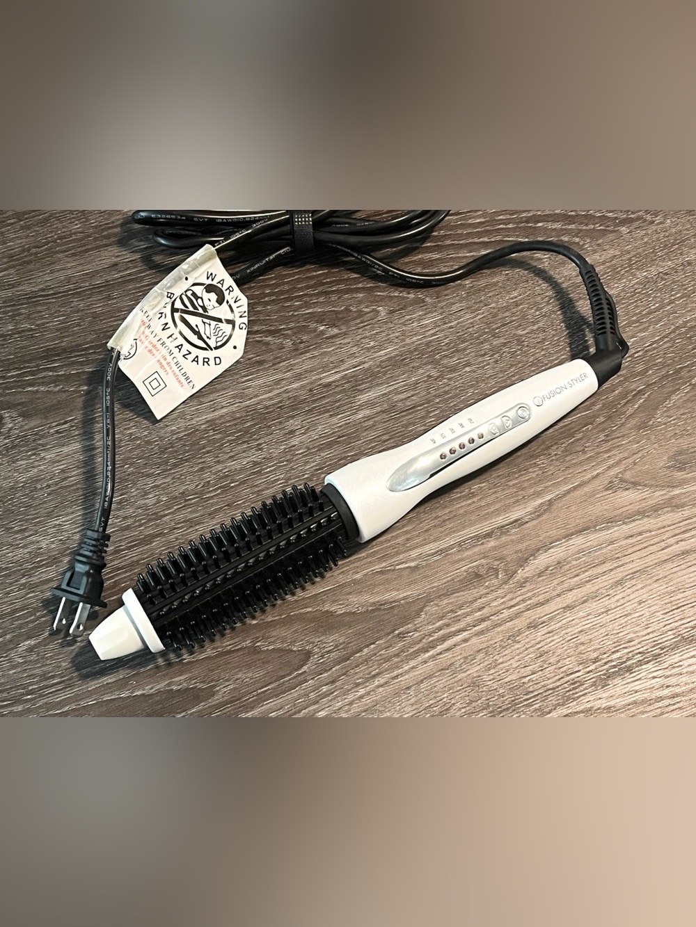Intertek Fusion Styler Hair Curler 1” Barrel Model LN-305B Round Brush